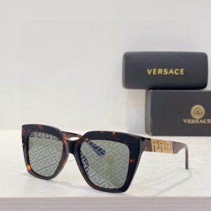 VERSACE